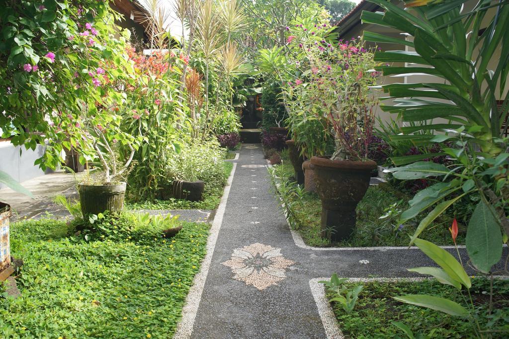 Krisda Ubud Guest House Exterior foto